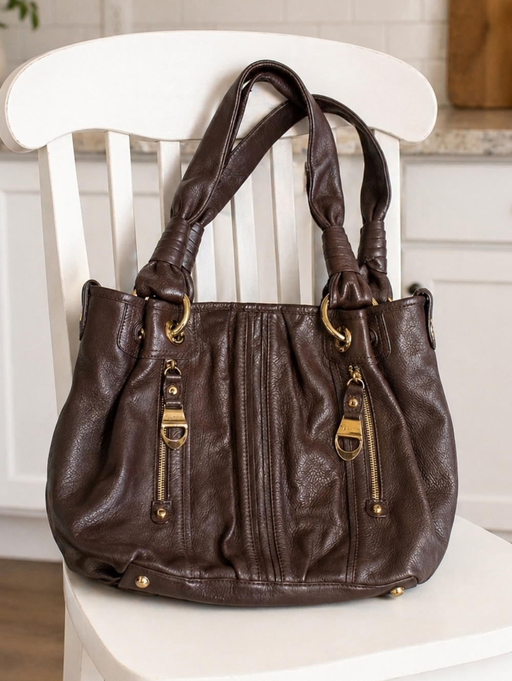 B MAKOWSKY, Brown Pebbled Leather Shoulder Bag.